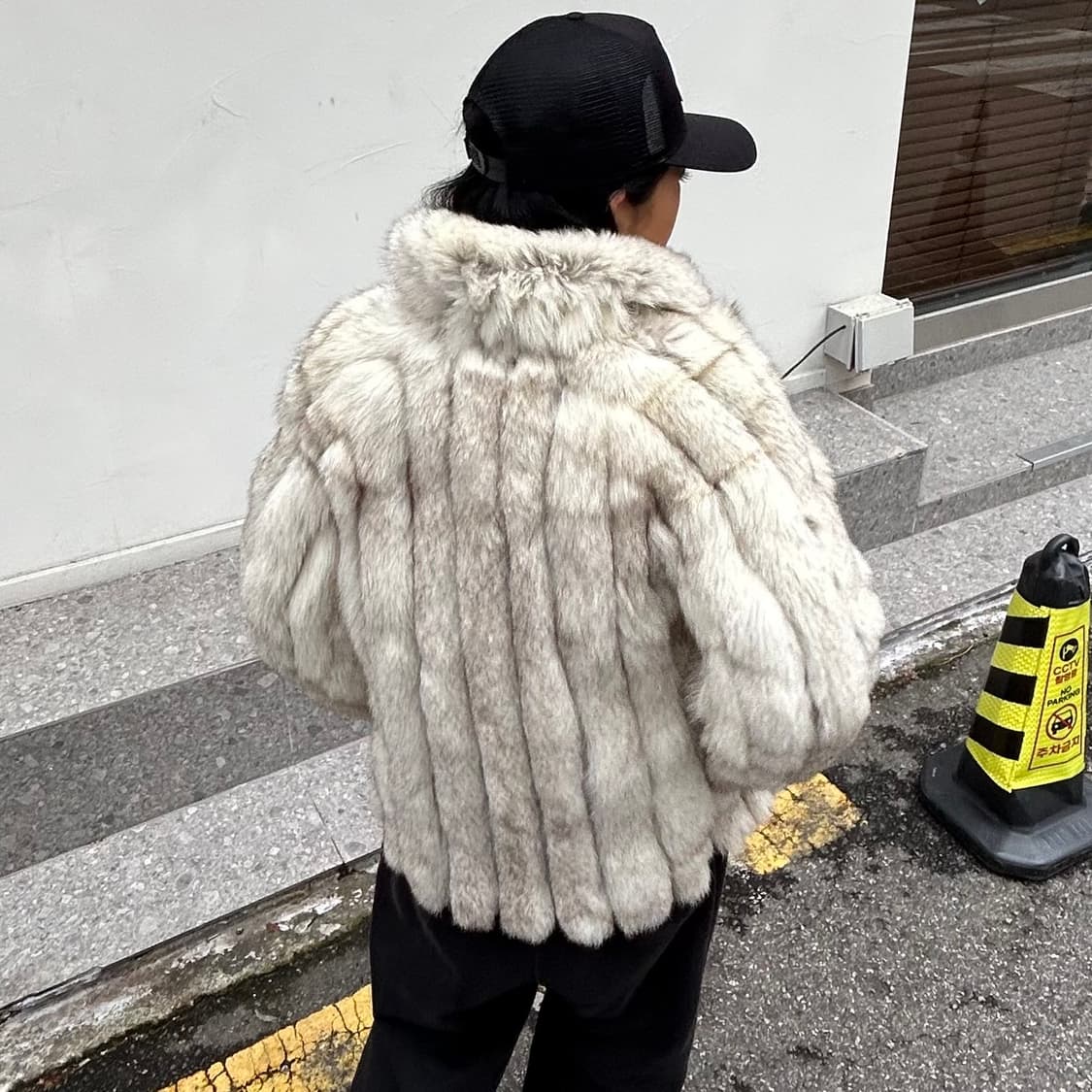 화이트 그레이 사가폭스 퍼자켓M 상품이미지2