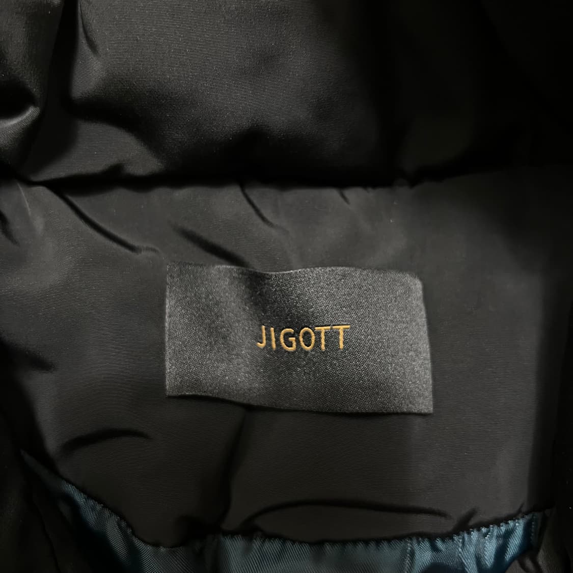 지고트 여성 구스다운 스웨이드 배색 롱패딩 [블랙] 88-90-160 상품이미지4