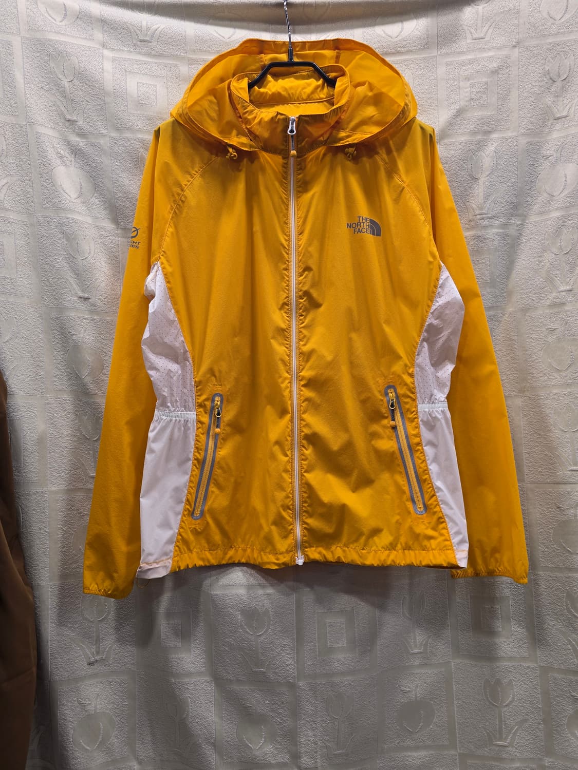 노스페이스 여성 플라이트 시리즈 바람막이 자켓 100~105 상품이미지1