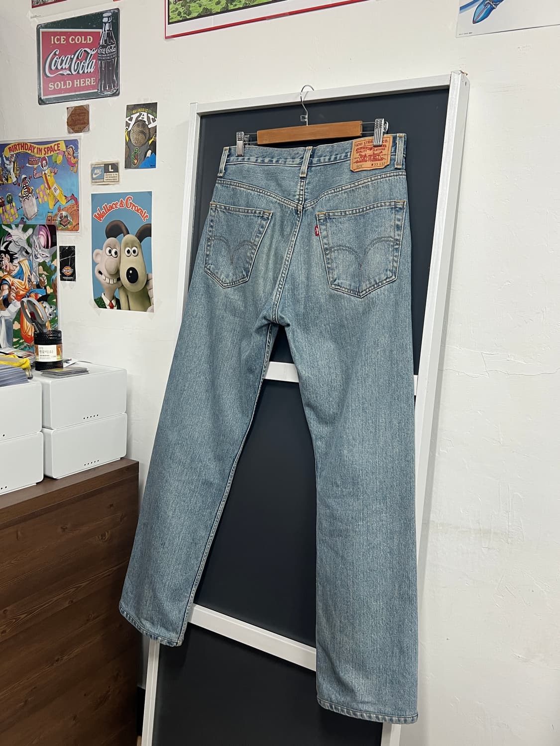 00s Levis 리바이스 505 레귤러핏 연청 데님 팬츠 상품이미지1