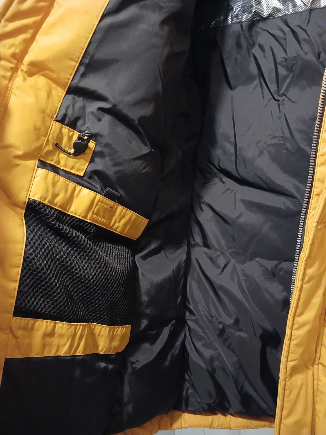 내셔널지오그래픽 정품 남성 패딩 95 (M) 사이즈 상품이미지3