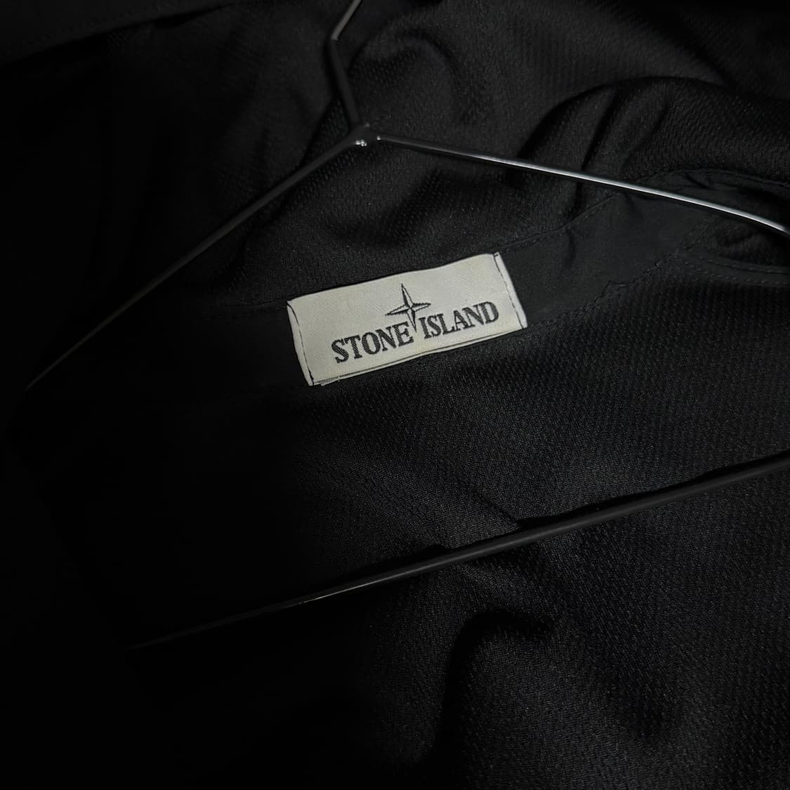 스톤 아일랜드 라이트 소프트쉘(L) 블랙 팝니다. 상품이미지4