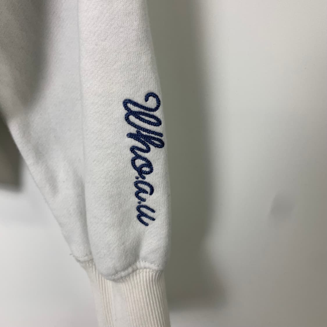 후아유 투웨이 y2k 와투케 화이트 후드집업  상품이미지5