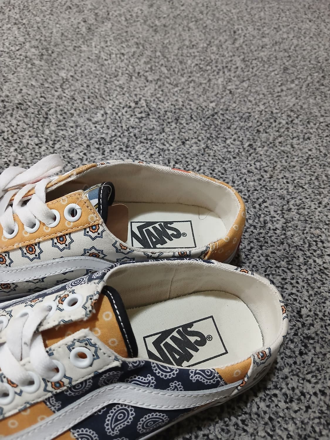 반스(VANS) 멀티 패턴 스니커즈 상품이미지3
