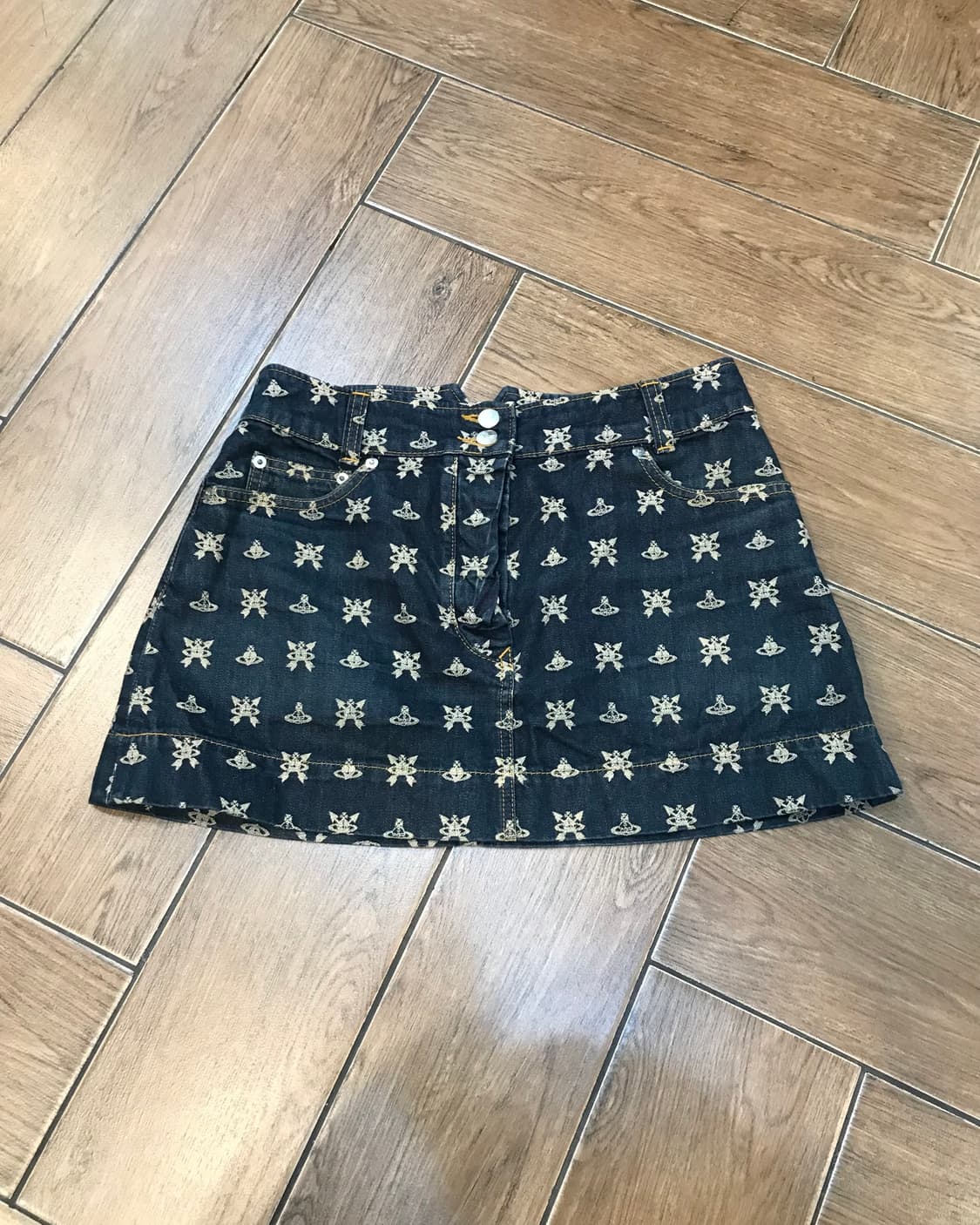 비비안 웨스트우드 레드라벨 패턴 데님 스커트 상품이미지3