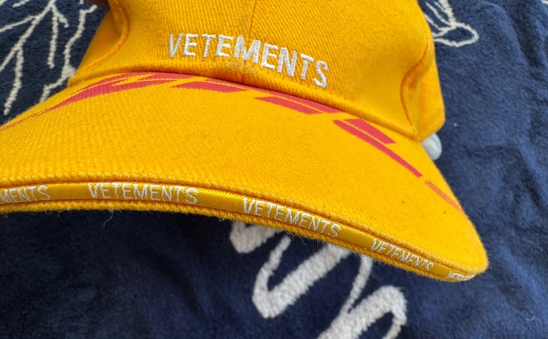 베트멍 DHL 볼캡  VETEMENTS 모자   상품이미지8