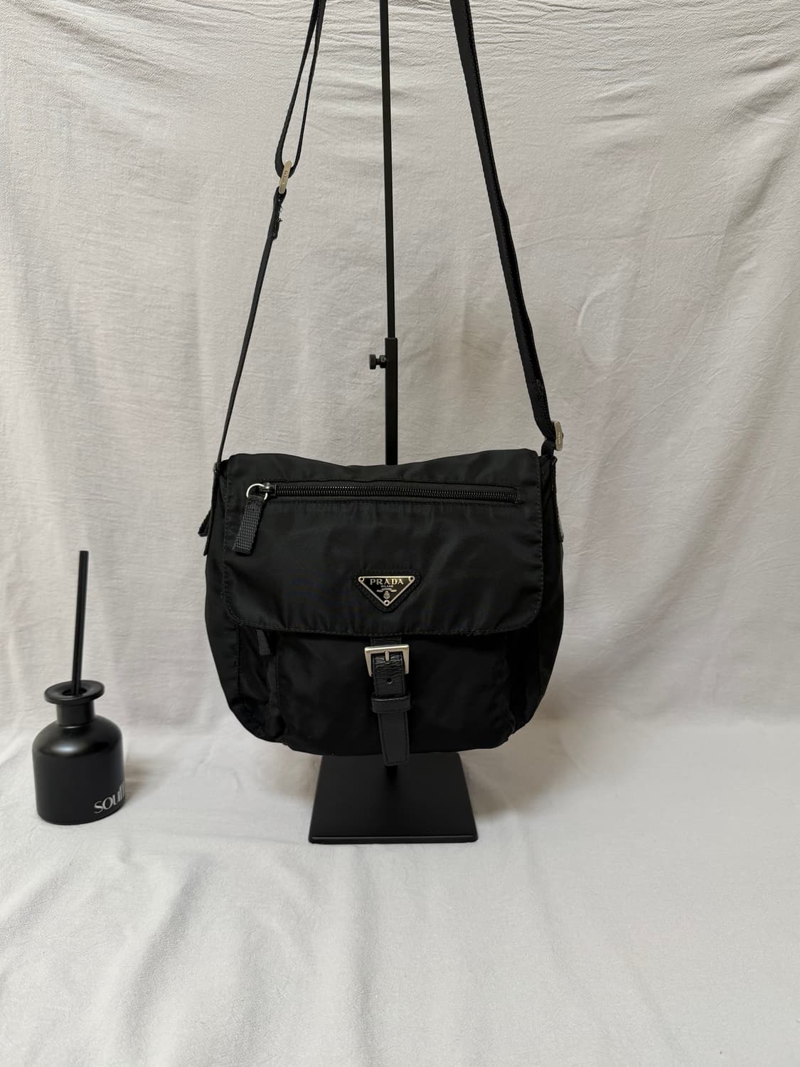 프라다 남녀공용 나일론 포코노 크로스백 주우재백 상품이미지1