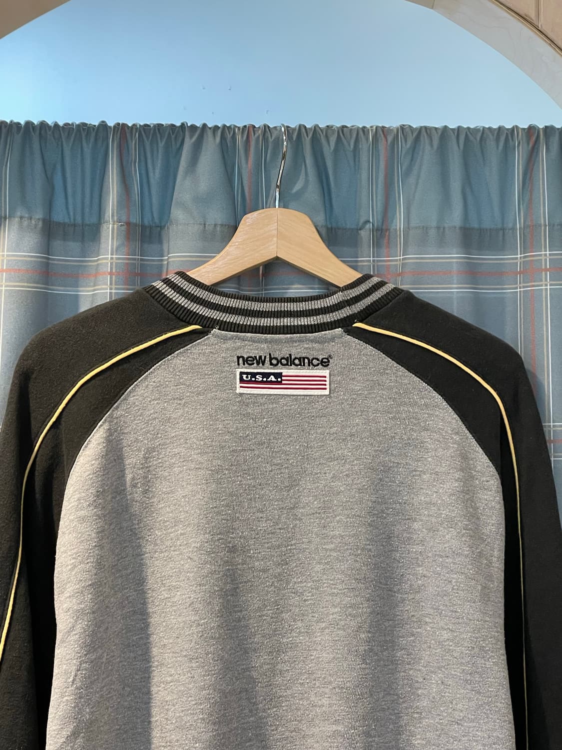 뉴발란스 올드스쿨 맨투맨 L 상품이미지5