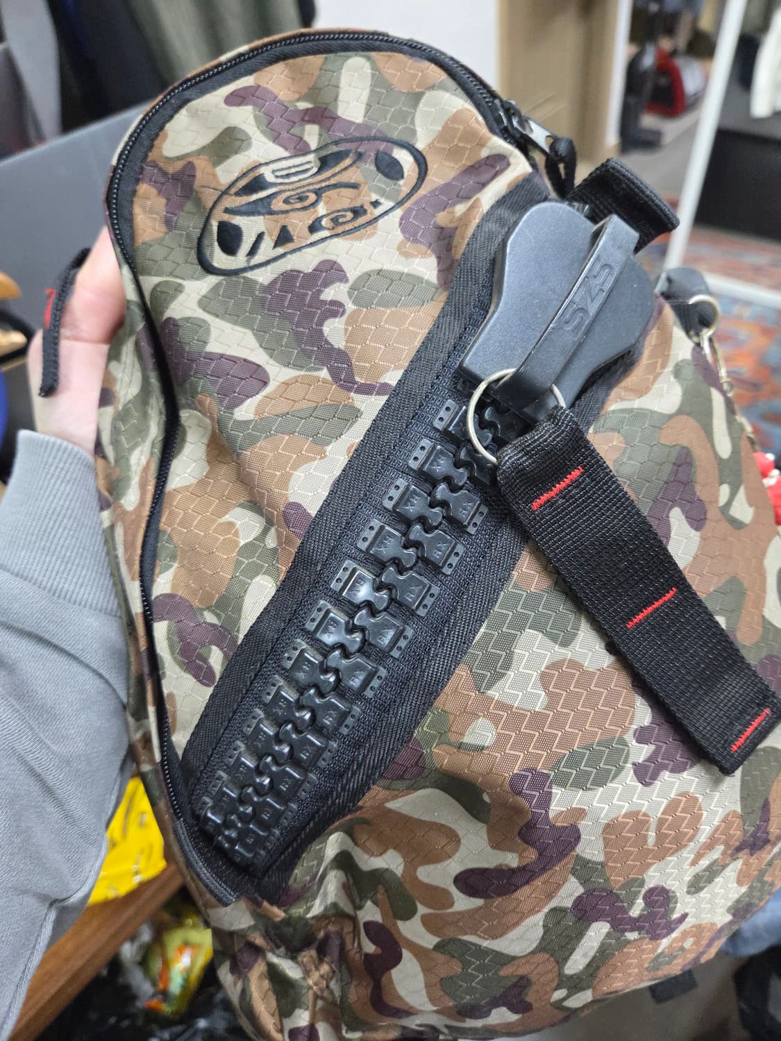 에스까르떼 대왕 지퍼 카모플라쥬 빅 슬링백 상품이미지7