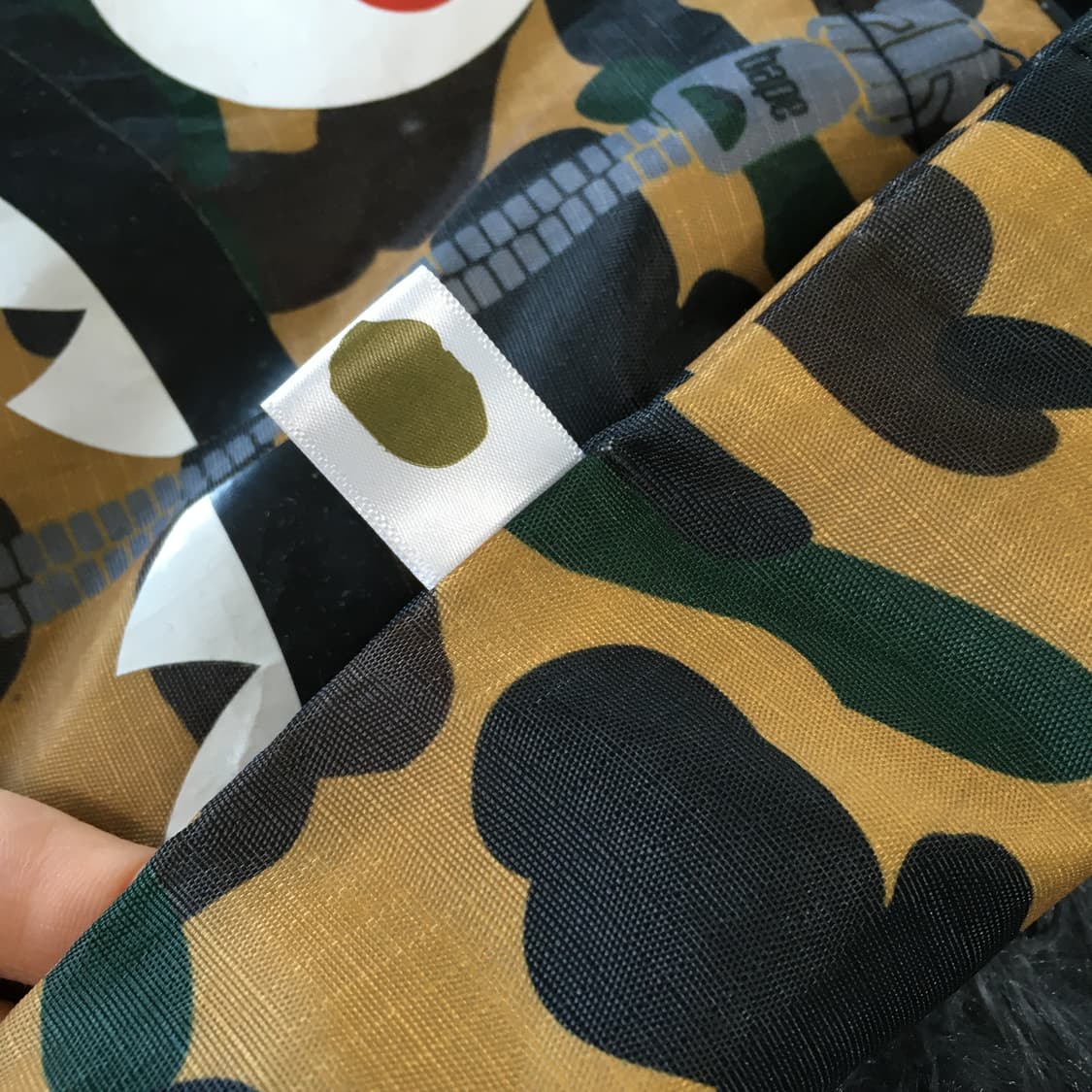 투티/A0 BAPE 베이프 숄더 에코백 상품이미지4
