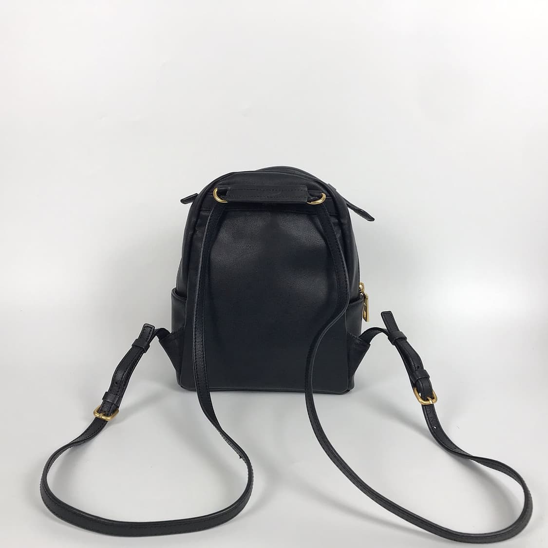 헤지스 가죽 여성 미니 백팩 가방 상품이미지4