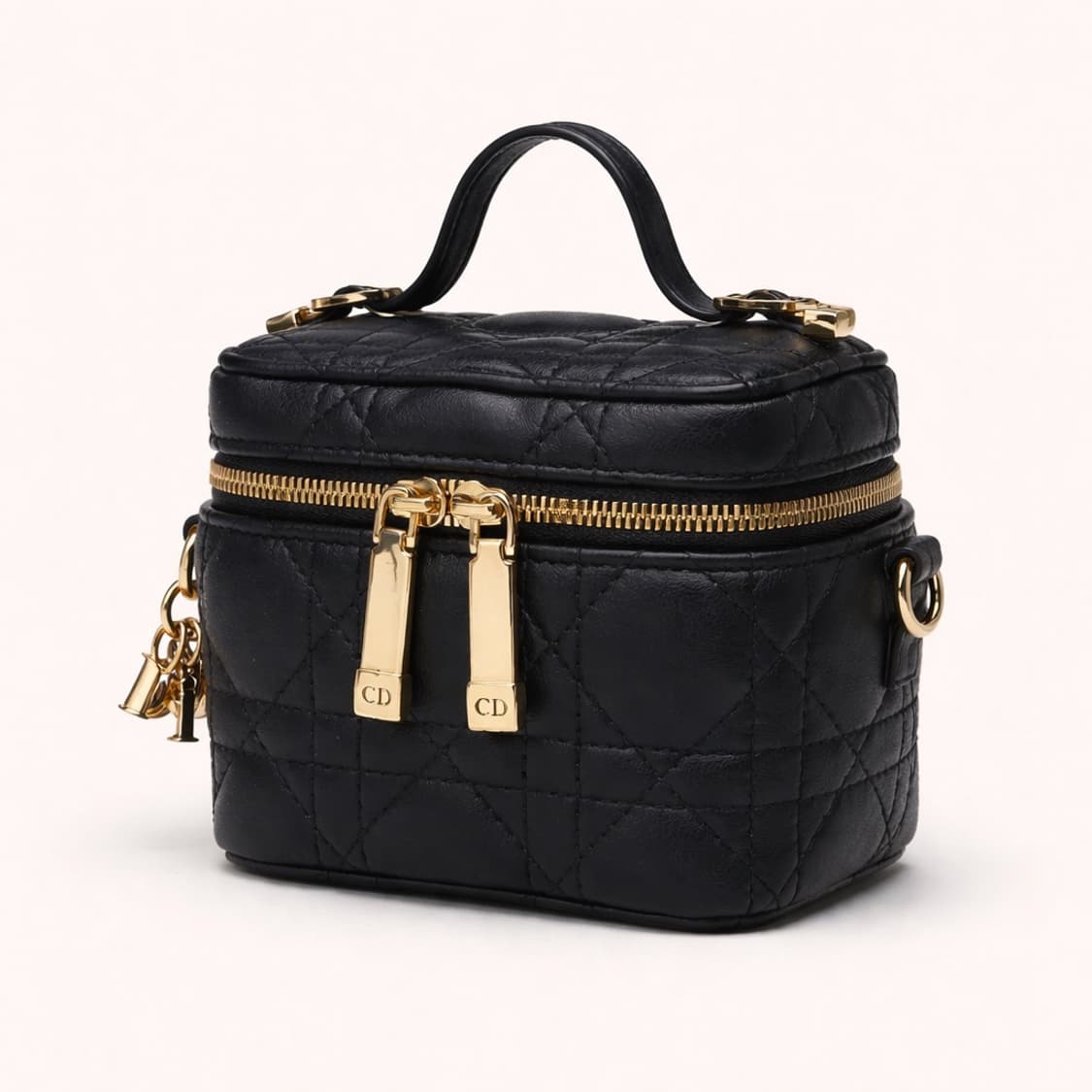 [S급] 디올 까나쥬 베니티백 마이크로 판매합니다!!! 상품이미지1