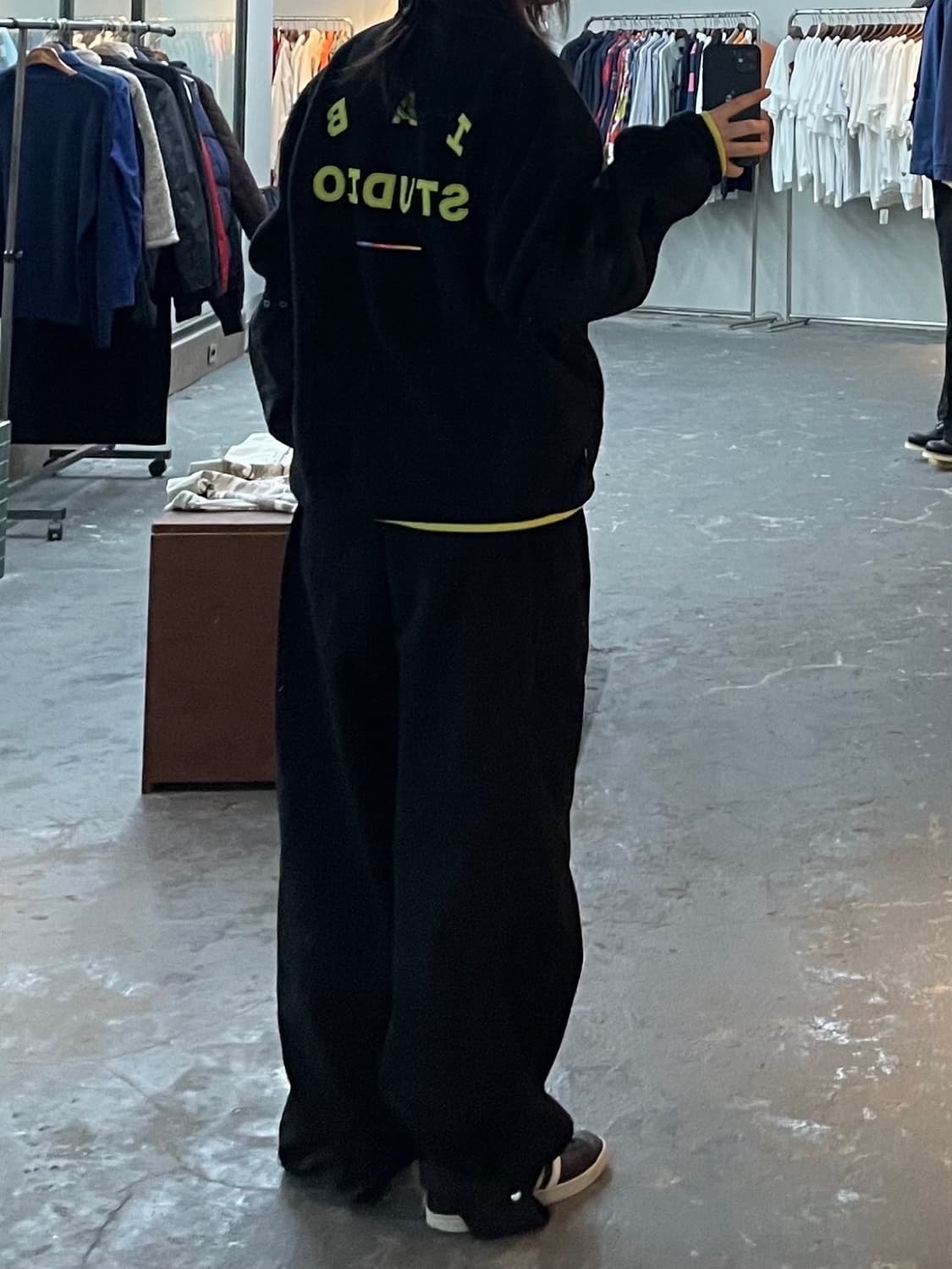 아이앱 스튜디오 x 아식스 블랙 플리스 H1366 상품이미지2