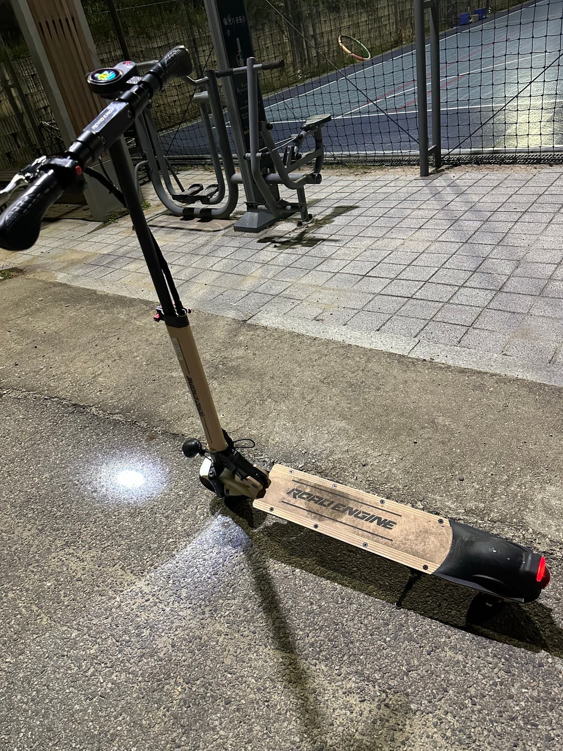 접이식 로드엔진 전동킥보드 판매합니다 상품이미지3