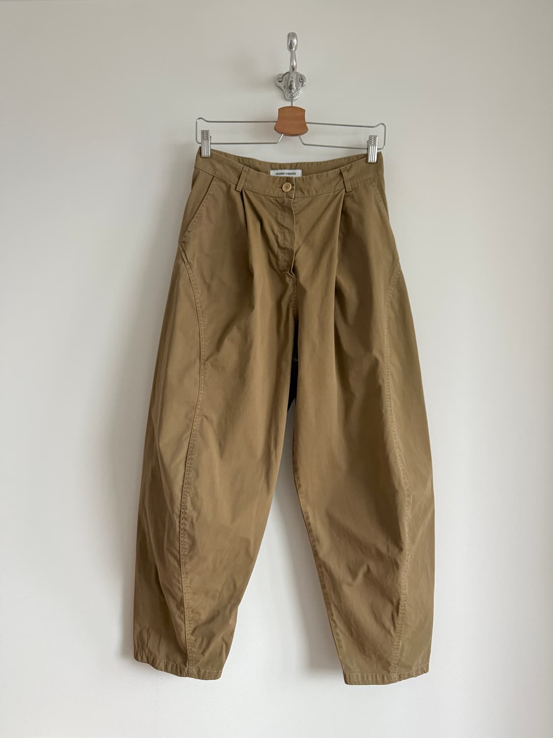 헨릭 빕스코브(HENRIK VIBSKOV) 코튼 팬츠 78,000원 -  상품이미지1