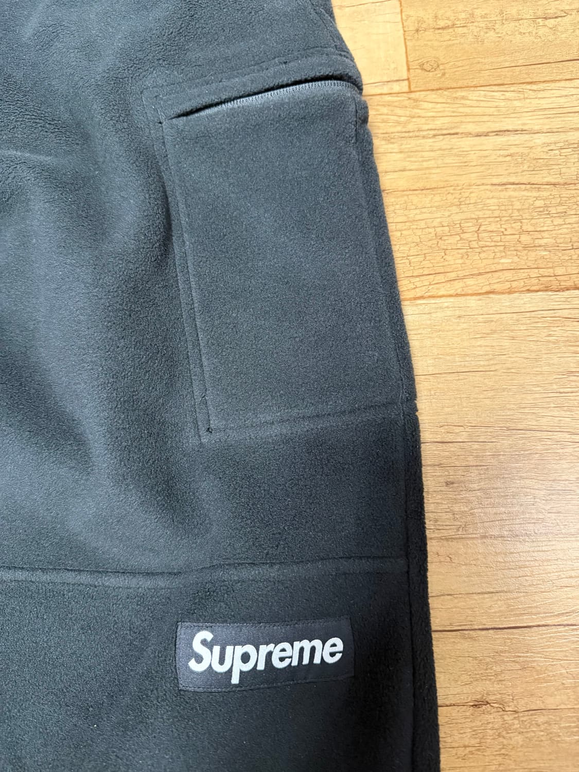 22fw 슈프림 폴라텍 팬츠 블랙 상품이미지2