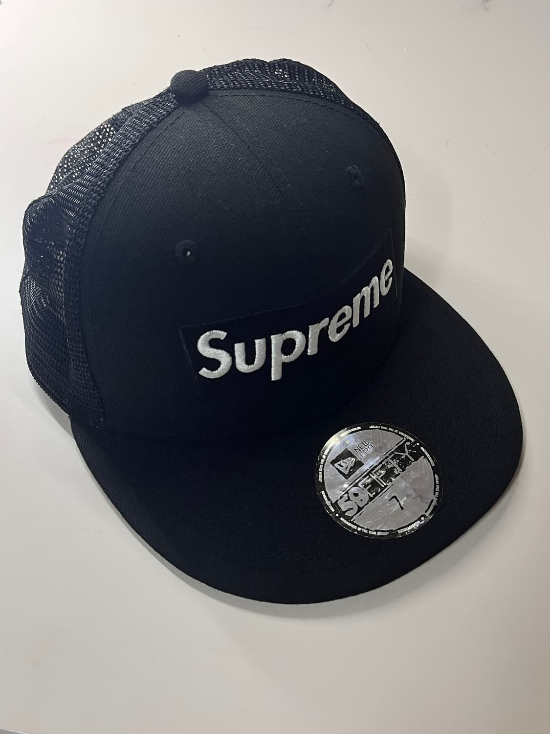 슈프림 뉴에라 메쉬 캡 상품이미지1