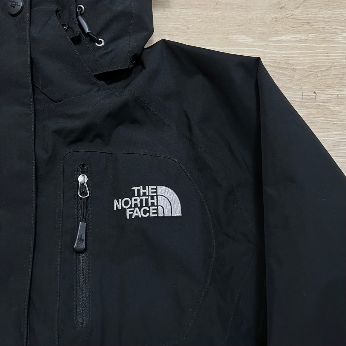 노스페이스 여성 하이벤트 바람막이 자켓 [블랙] M/90 상품이미지4