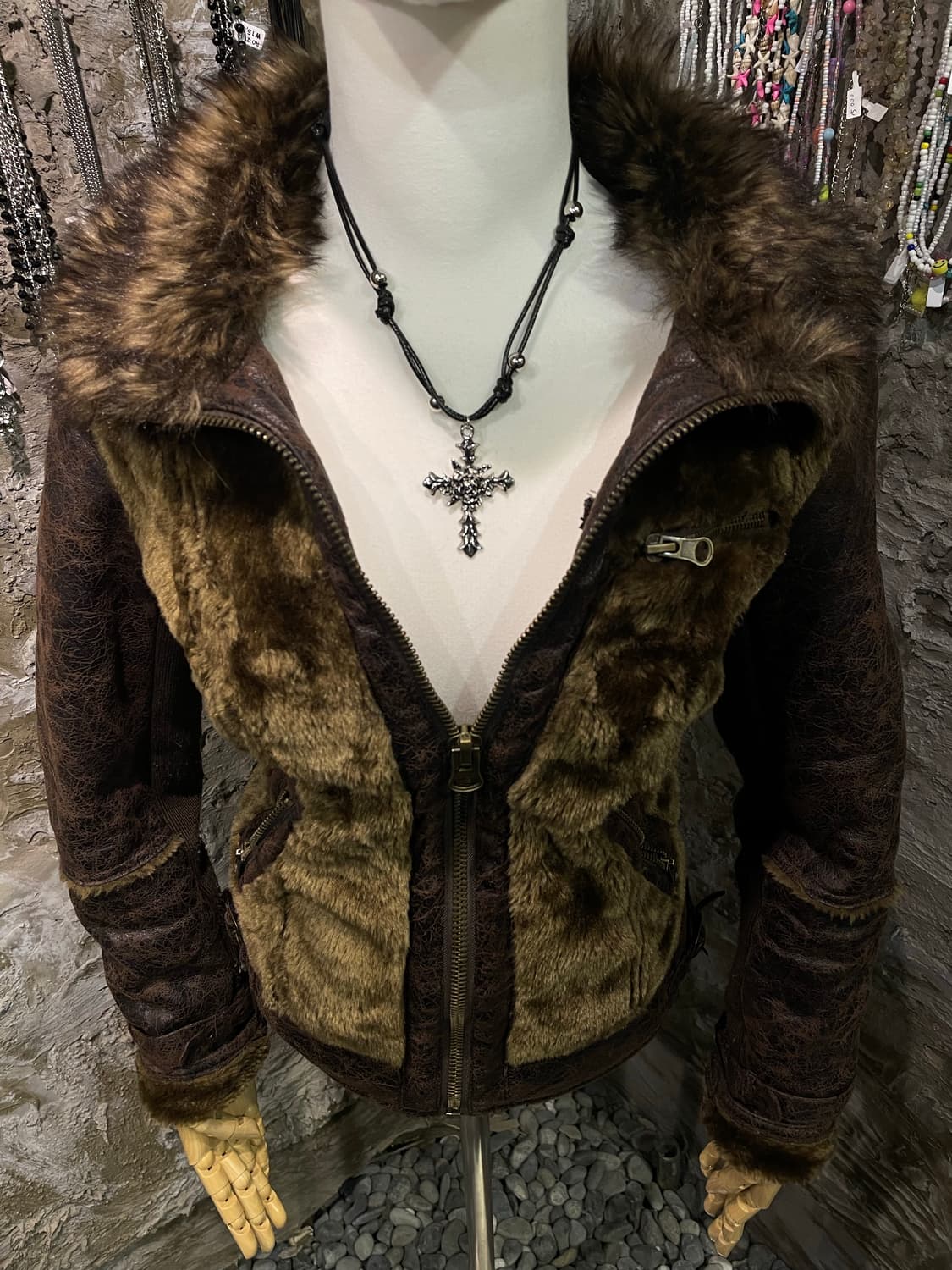 Brown fur mustang 상품이미지2