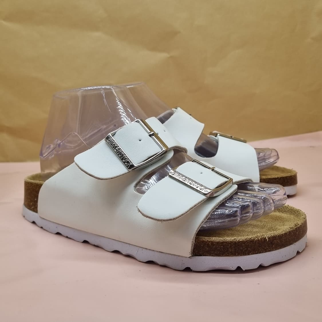 버켄스탁 아리조나 화이트 샌들 230 상품이미지1