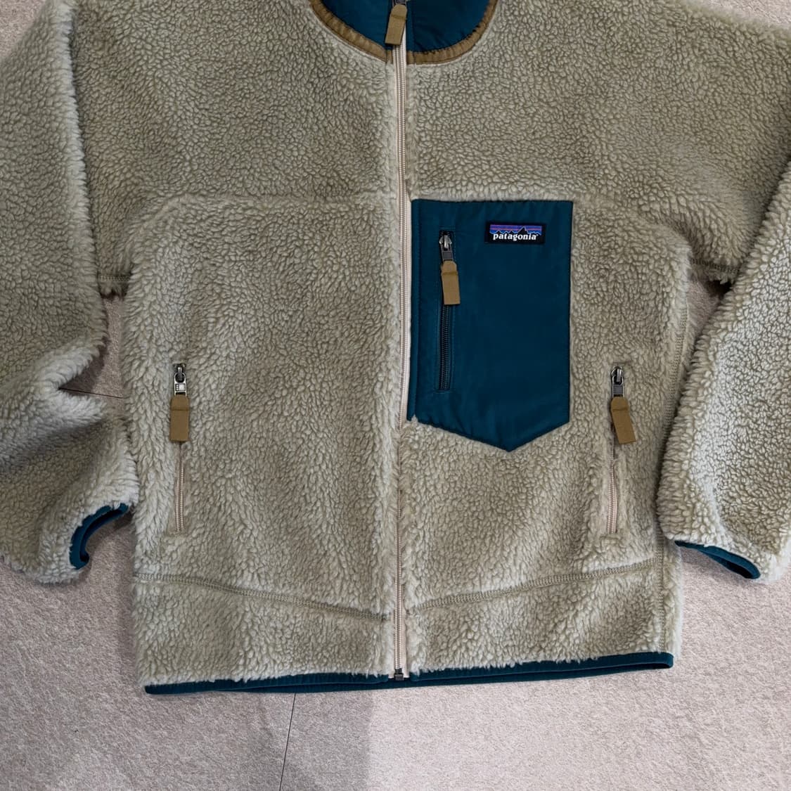 파타고니아 레트로x 자켓 펠리컨 그린 상품이미지3