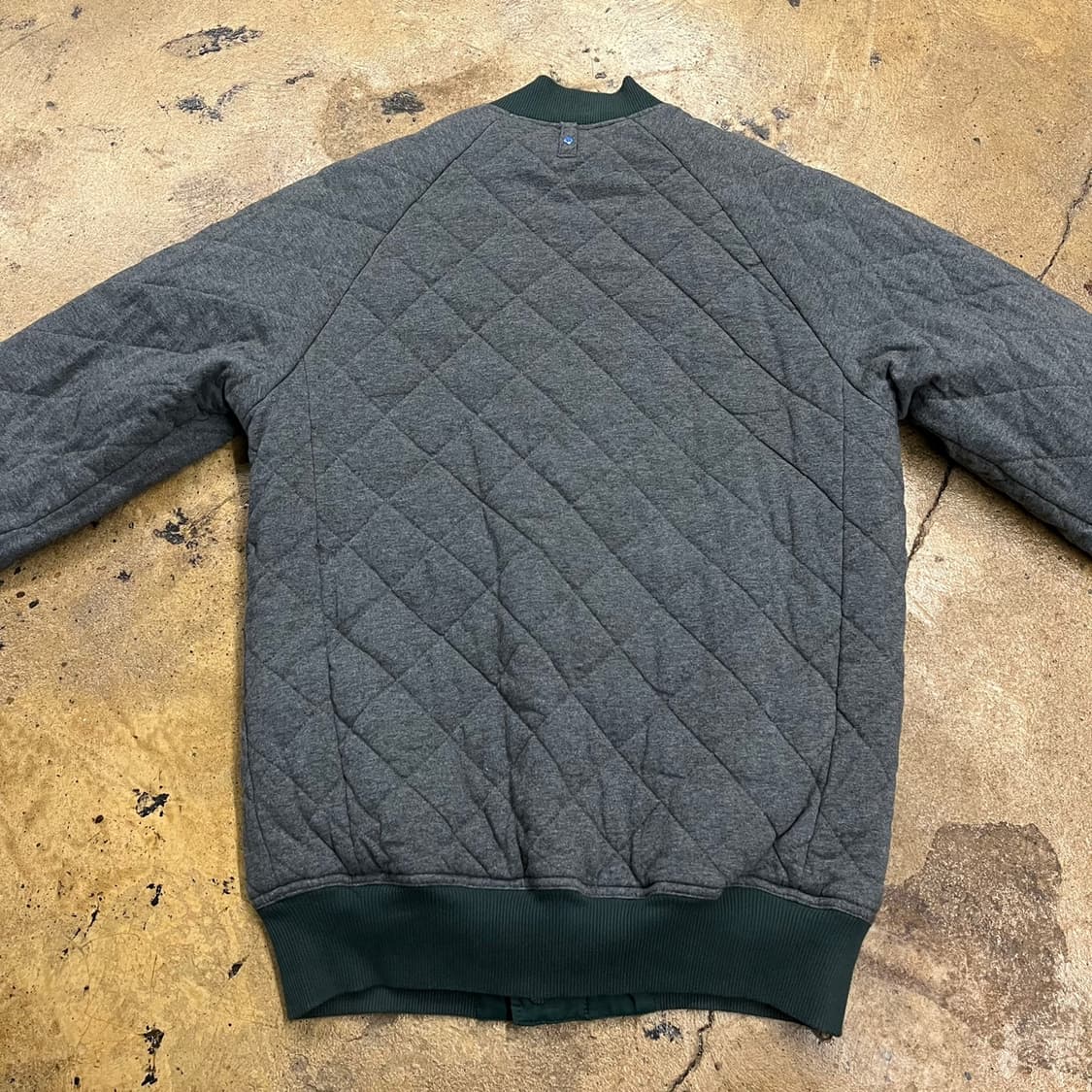 [정품/100] 아디다스 양면 그린 차콜 퀼팅 자켓 b8 상품이미지3