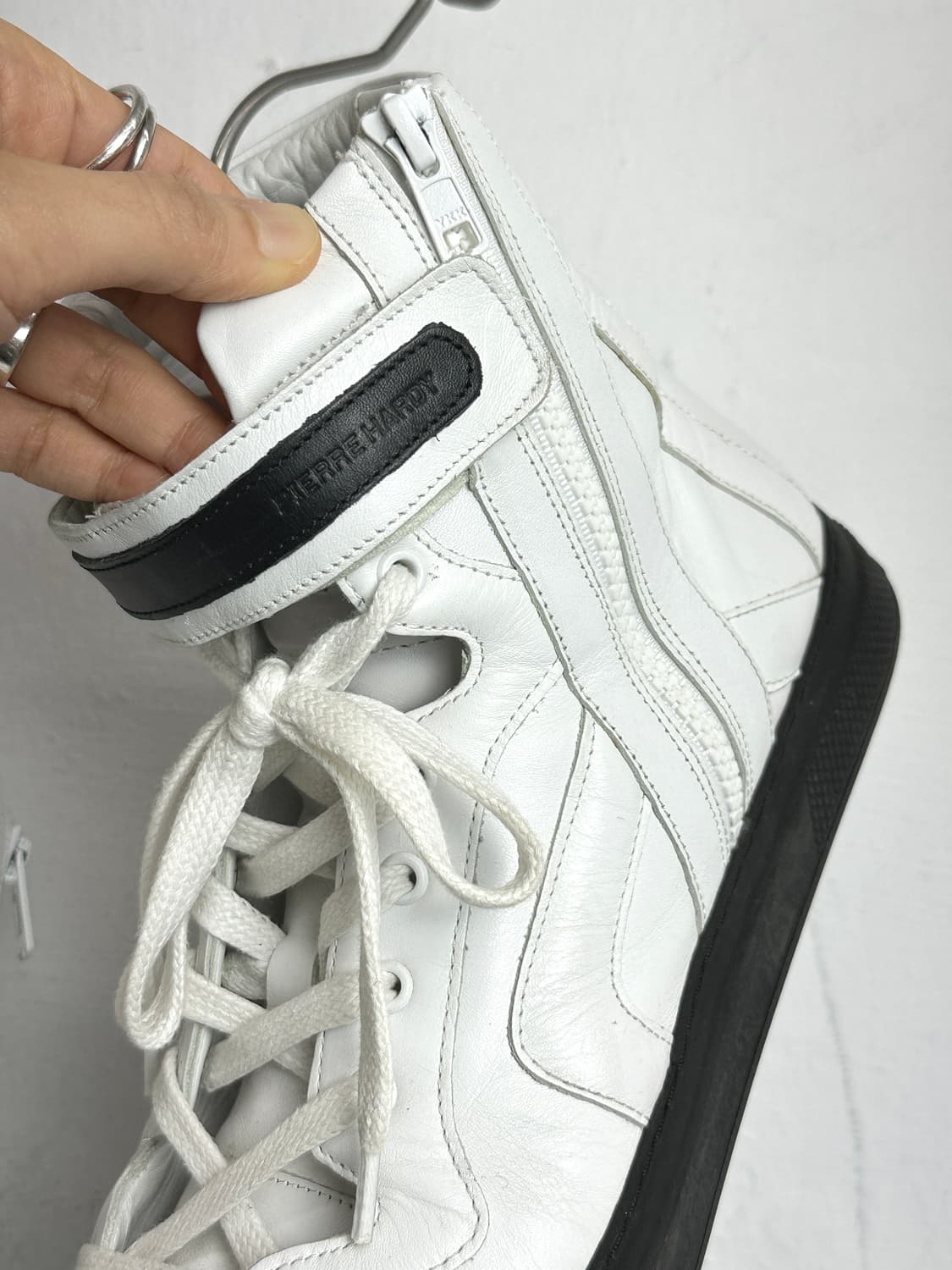 Pierre Hardy Leather High-Top Sneakers 상품이미지5