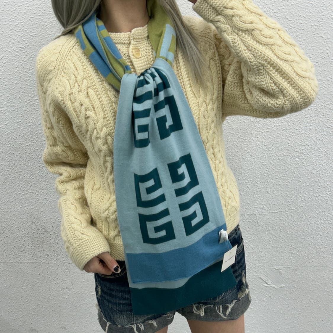 지방시 멀티 배색 로고 머플러 상품이미지2