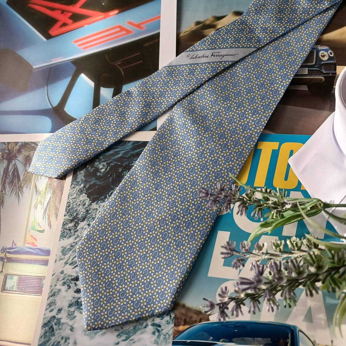 살바토레 페라가모 실크 간치니 넥타이 8.8cm A등급 A18804
 상품이미지3