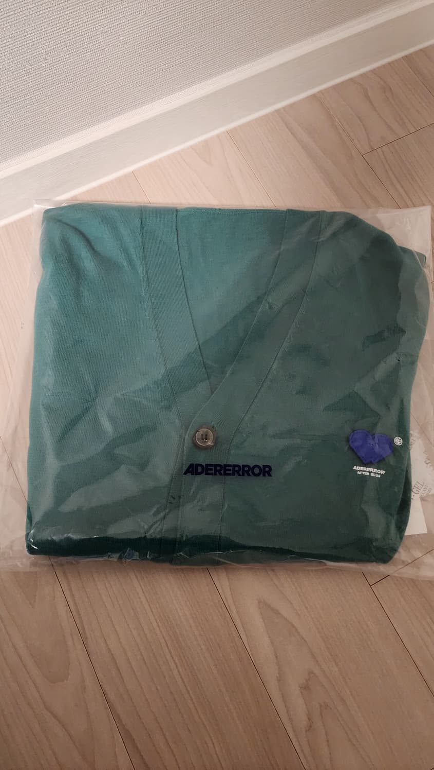 아더에러 트윈 하트 가디건 A1 상품이미지4