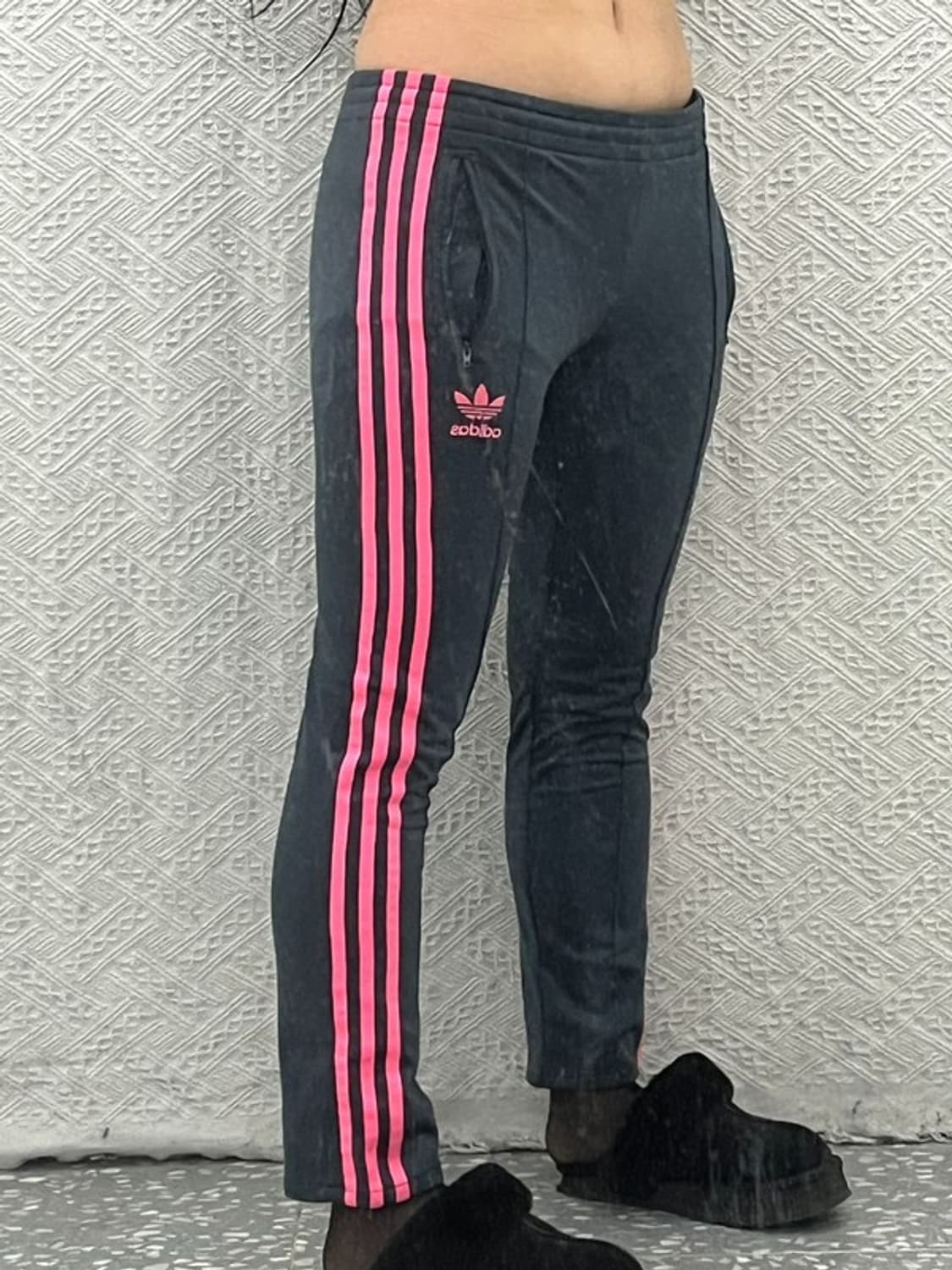 아디다스 파이어버드 Y2K 그레이핑크 슬림핏 트랙팬츠 85 C06747 상품이미지1