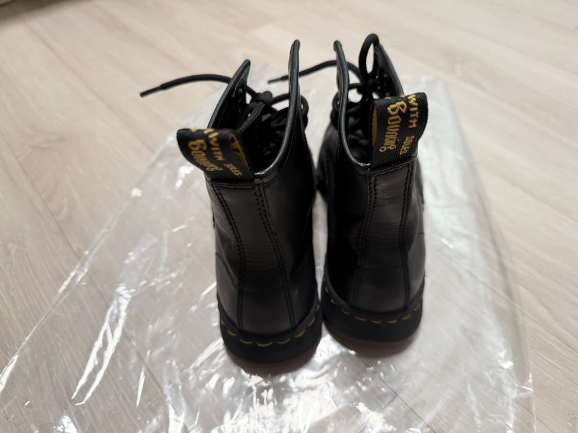 230) 닥터마틴 1460 부츠 뉴턴 경량모델 Dr.Martens 상품이미지6