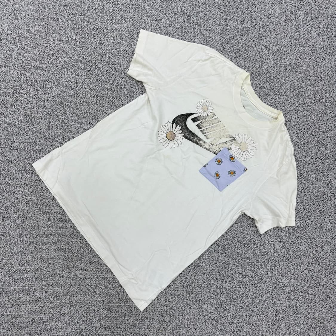L 나이키 반팔 티셔츠 0625J1 상품이미지1