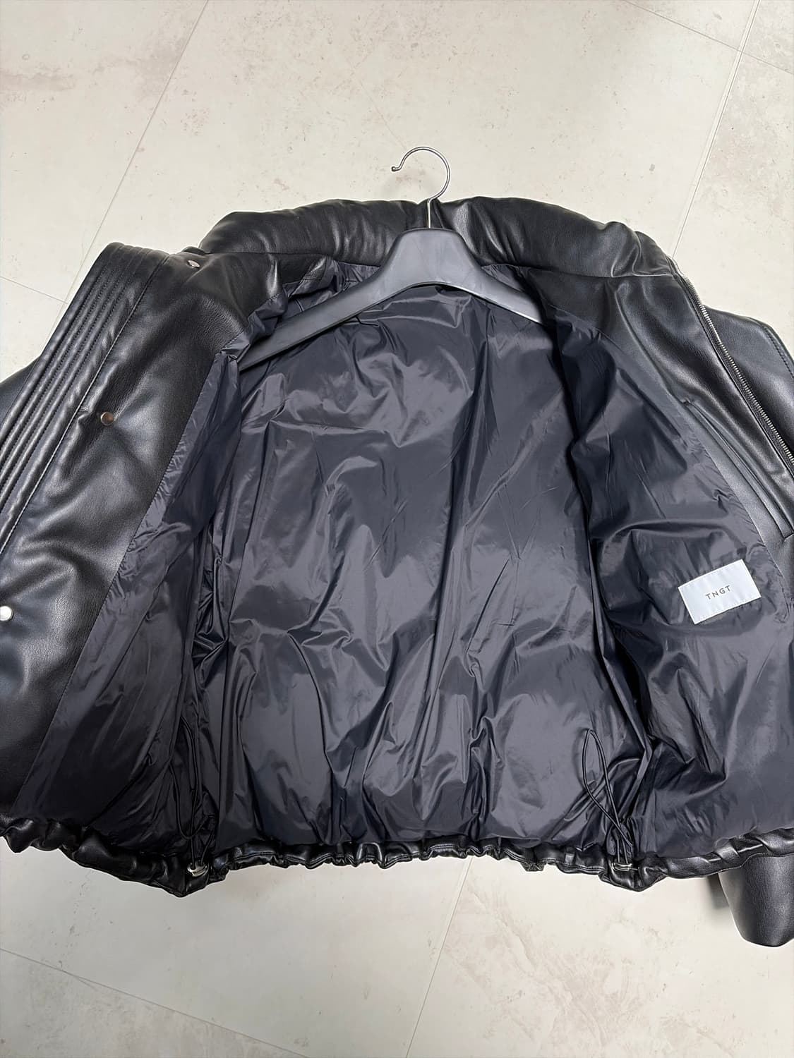 TNGT 블랙 레더 구스다운 패딩 점퍼 100사이즈 팝니다 상품이미지5