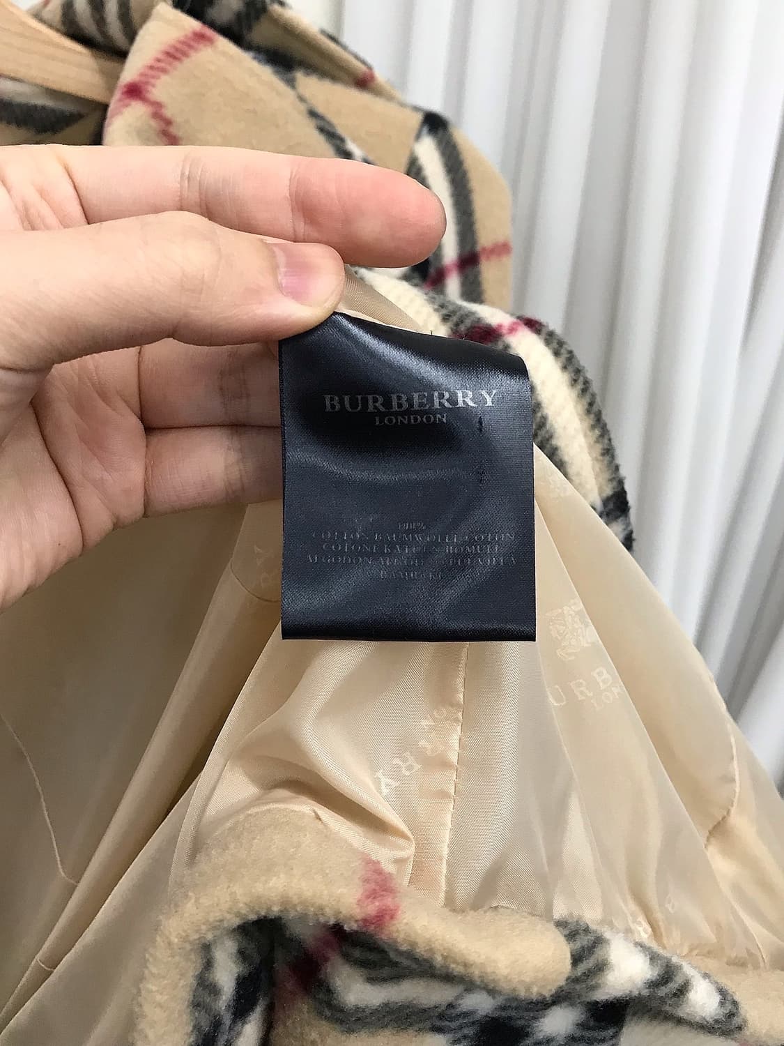 버버리 노바체크 벨티드 더블 숏코트 상품이미지6