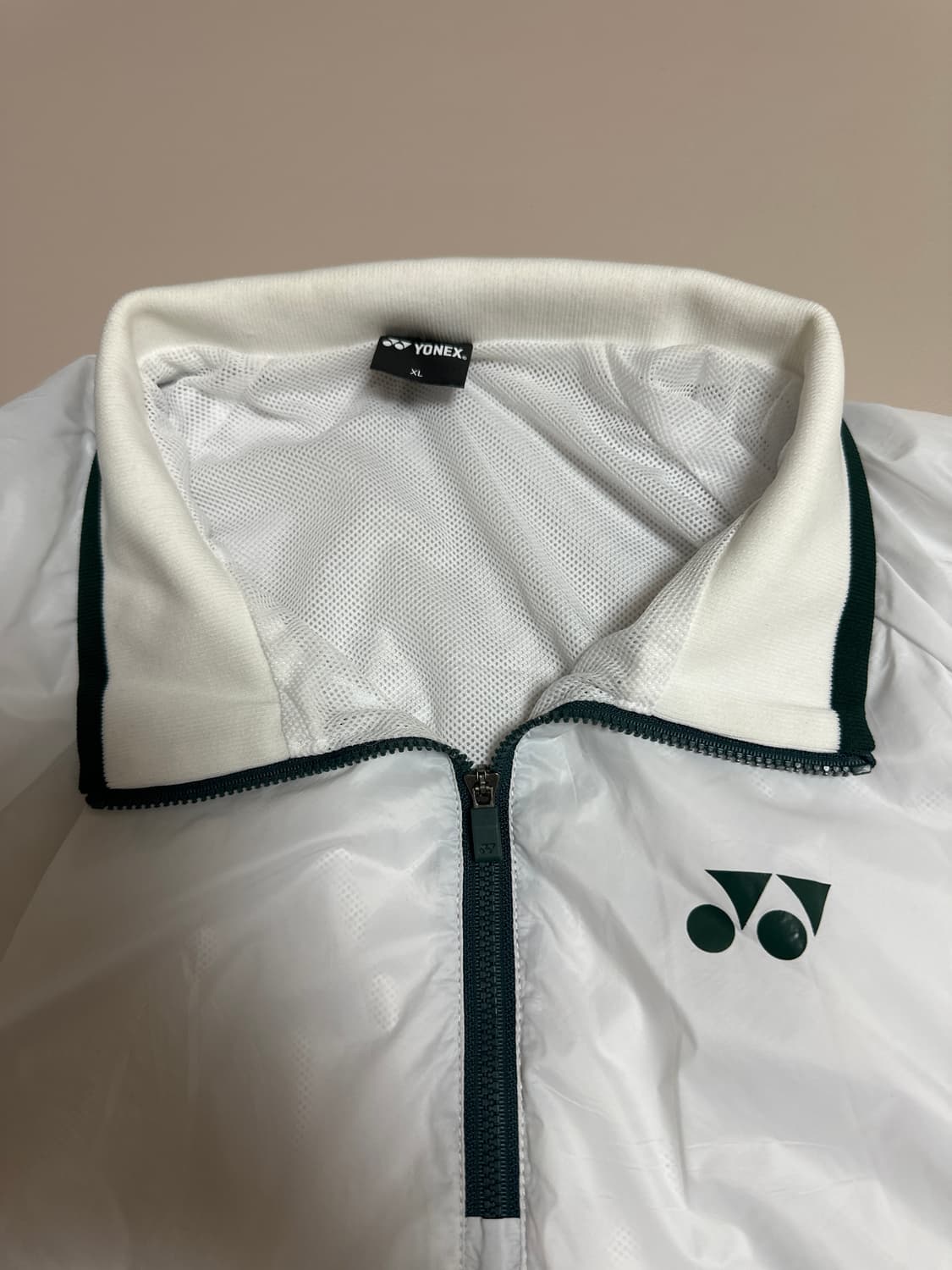 아이앱 스튜디오 x 요넥스 우븐 풀오버 풀오버 화이트 상품이미지5