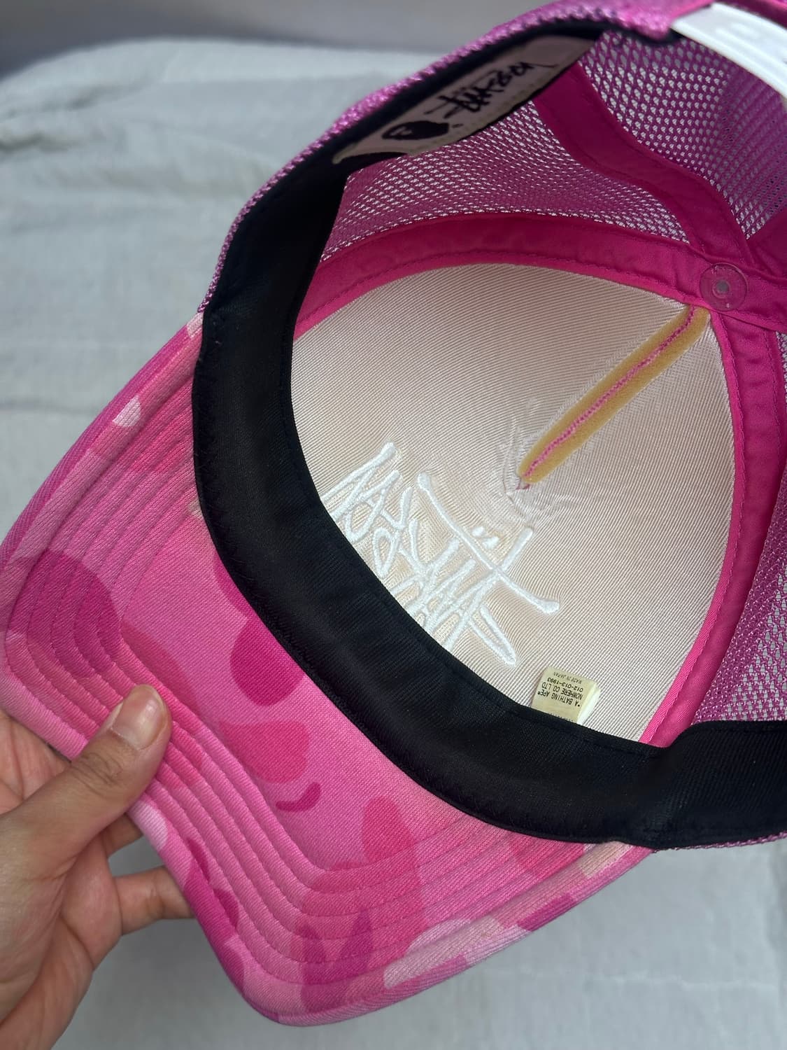 스투시 베이프 트러커 캡 핑크 상품이미지2