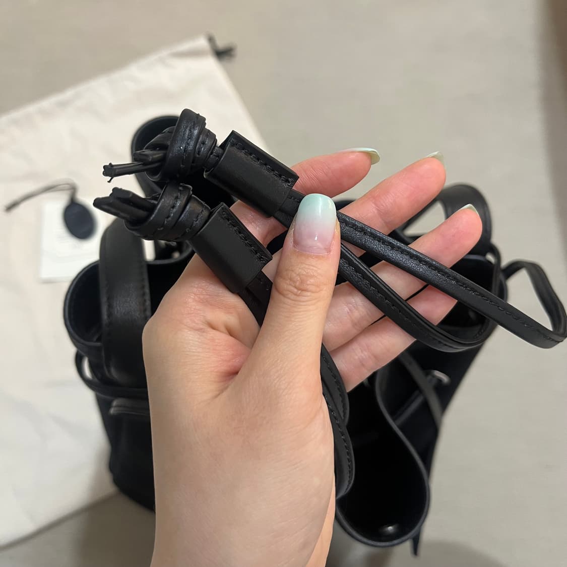 투티에 삭 코키 버킷백 상품이미지9