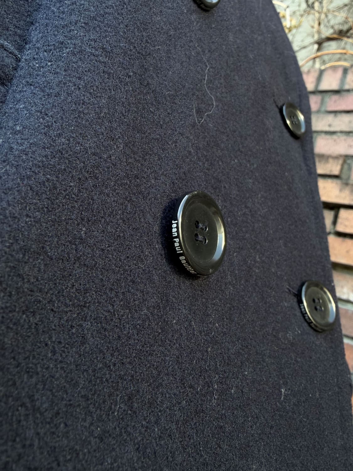 JEAN PAUL GAULTIER  자수 디테일 울 숏 피코트 상품이미지5