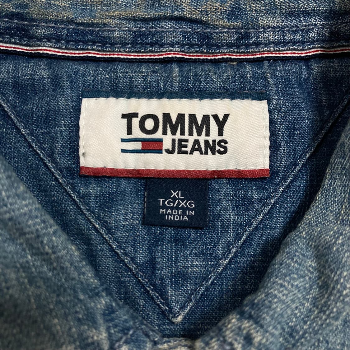 타미힐피거 스몰 로고 웨스턴 데님 셔츠 상품이미지3