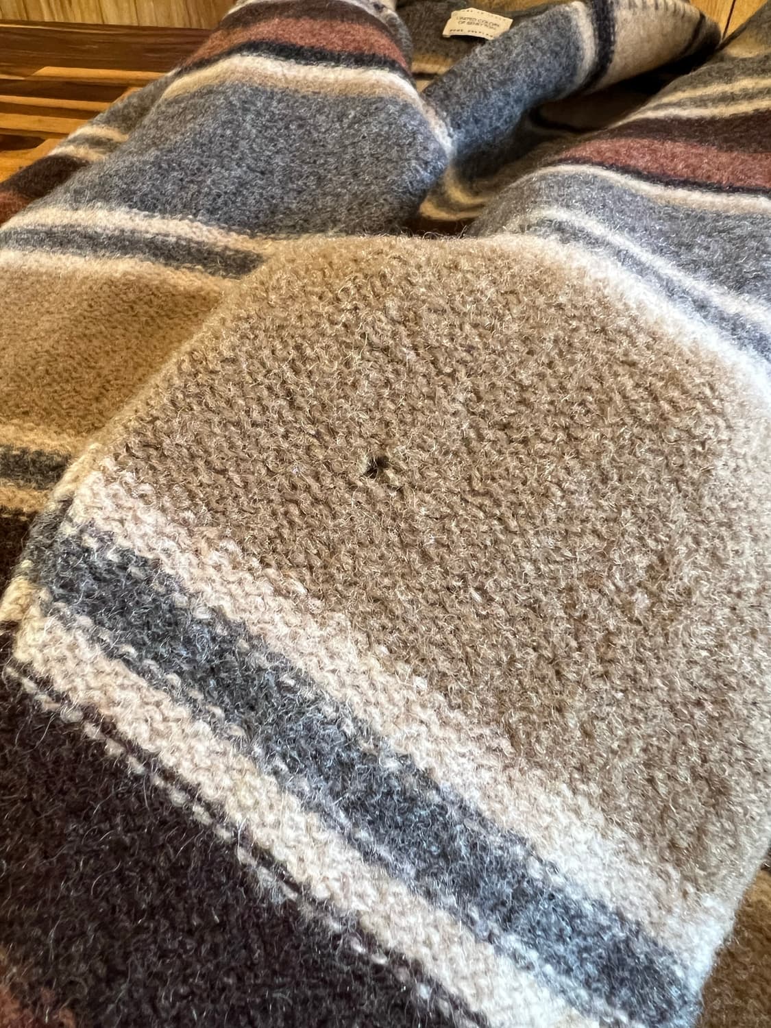 80s 베네통 Pure Shetland Wool 가디건 상품이미지6