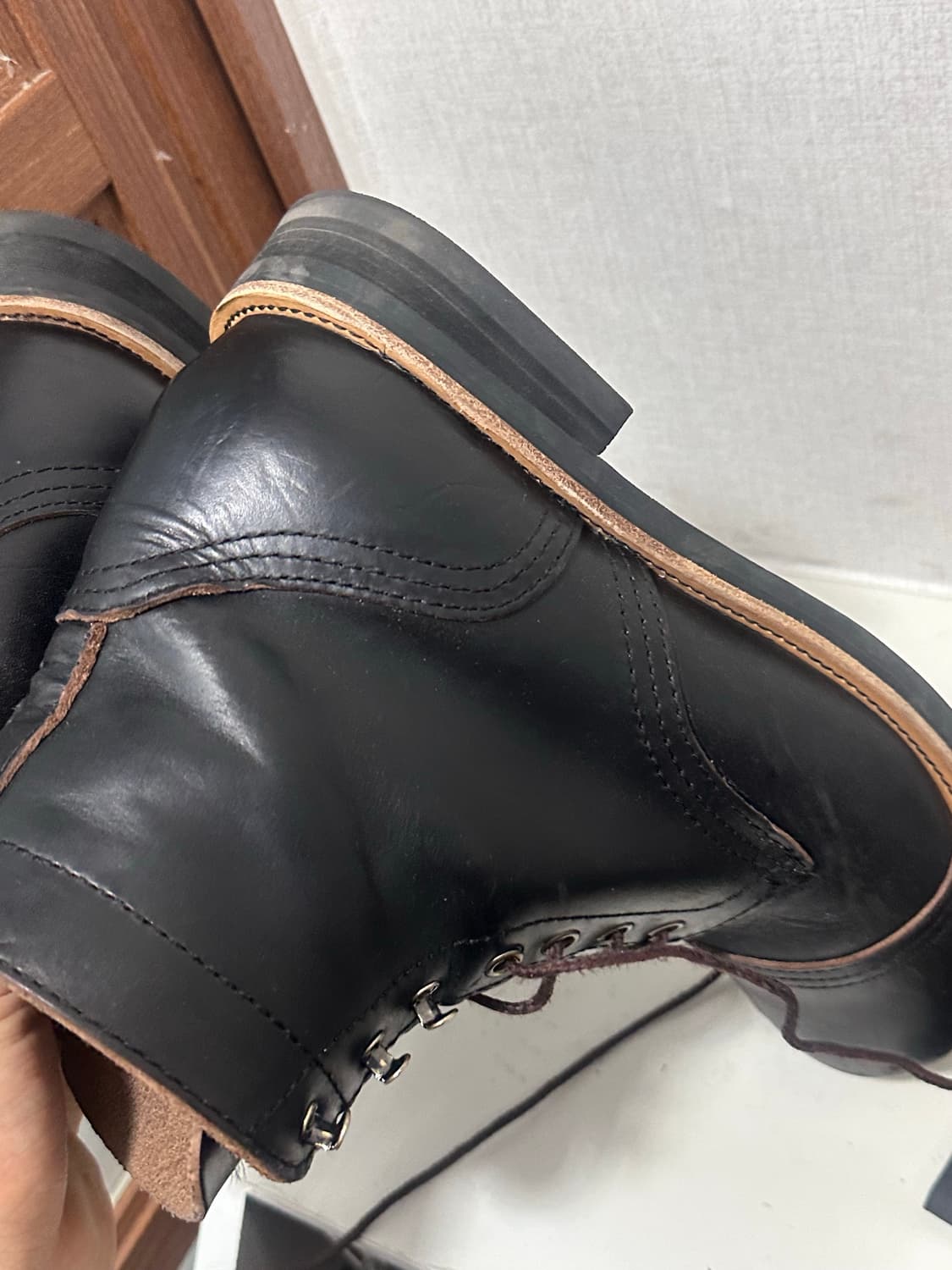 조셉트 크롬악셀 워커 부츠 280사이즈입니다. 사진에서 보시다시피, 묵직 상품이미지4