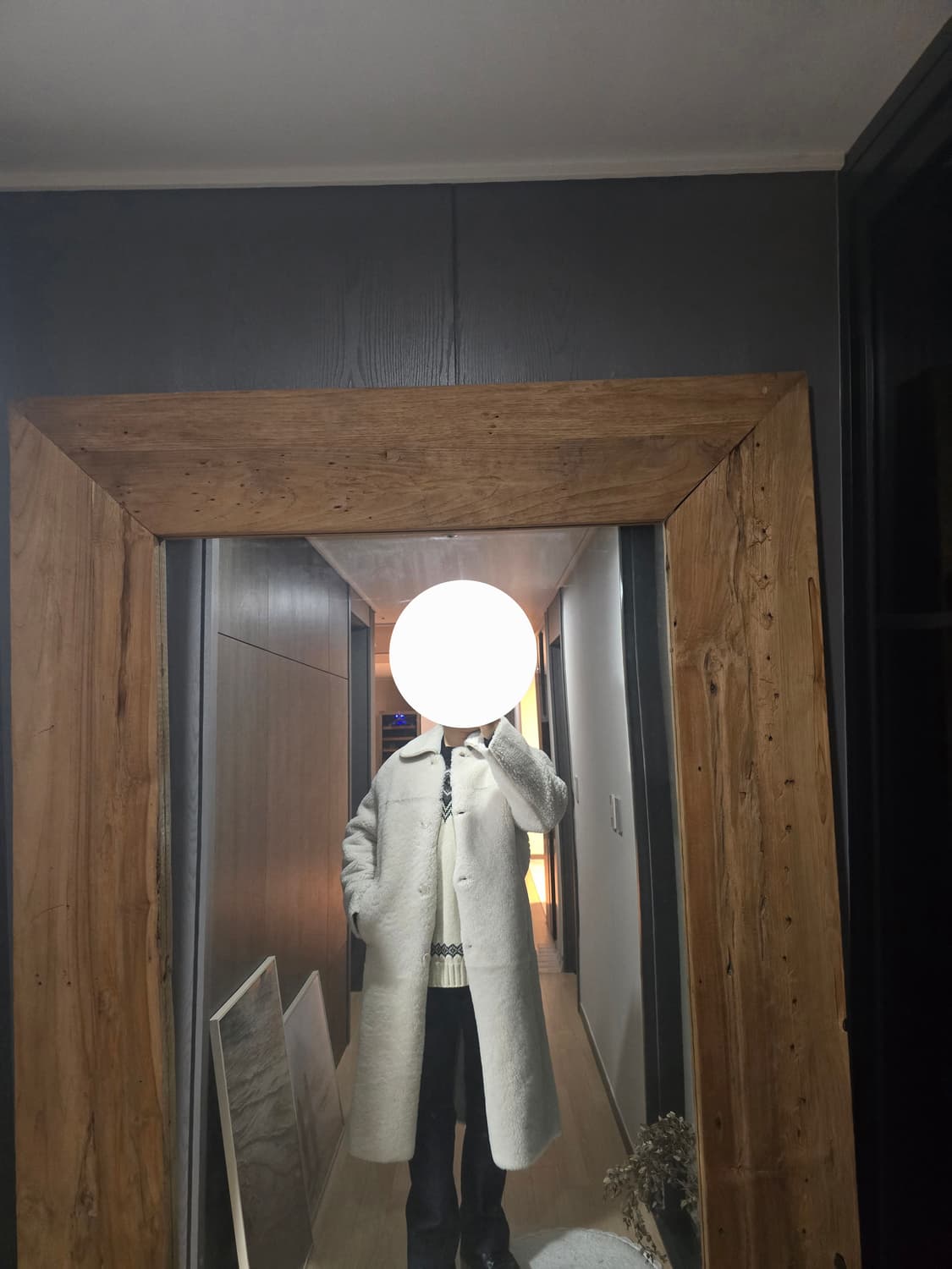 산드로 SANDRO 천연 양피,양털 롱 무스탕 새제품입니다. 상품이미지9