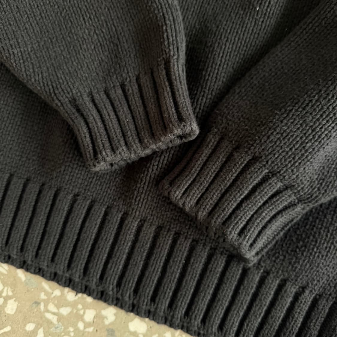 슈프림 토널 아플리케 스웨터 - 25ss 상품이미지5