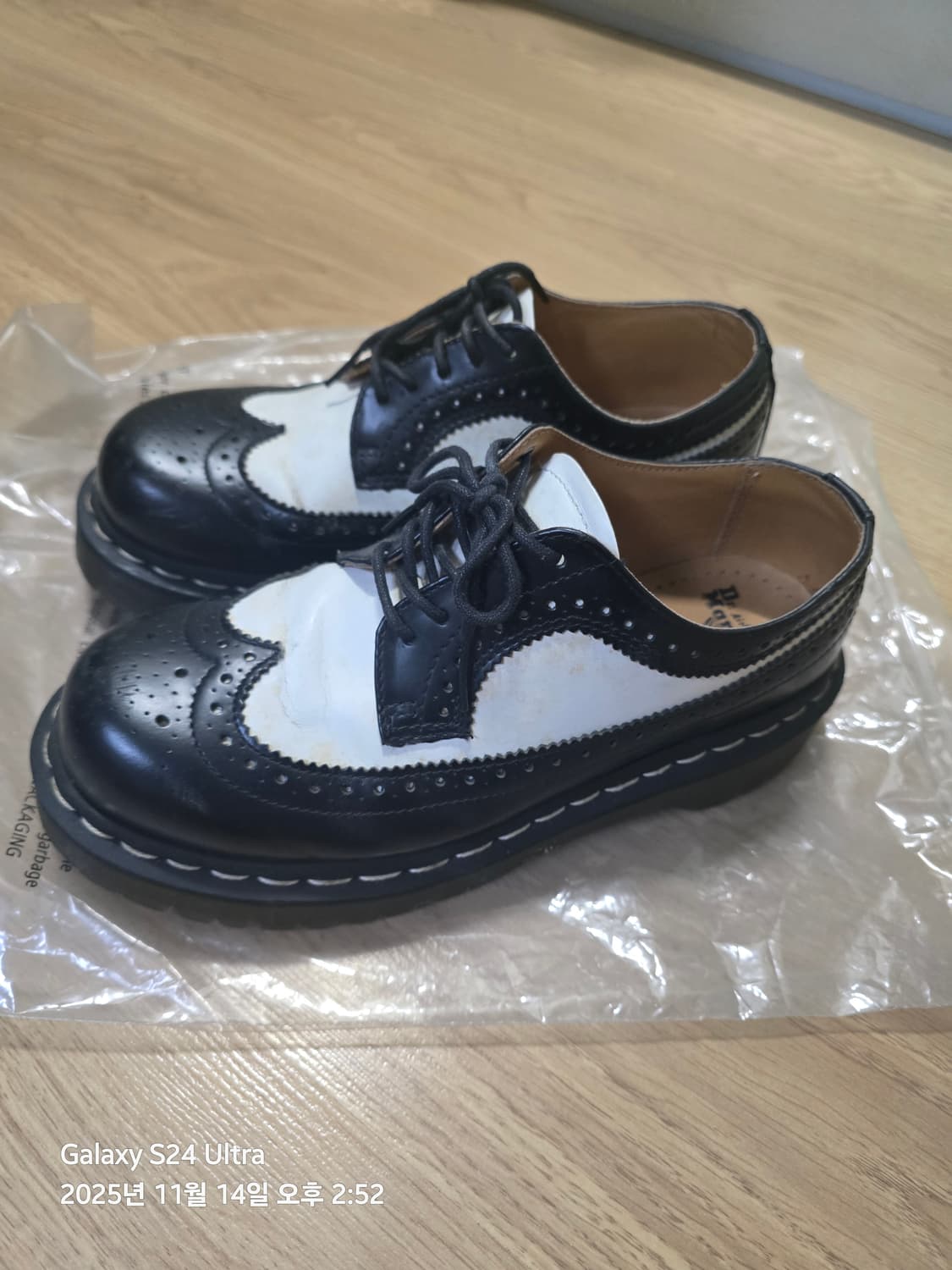 닥터마틴 10458 미키마우스  235/uk4 판매 상품이미지1