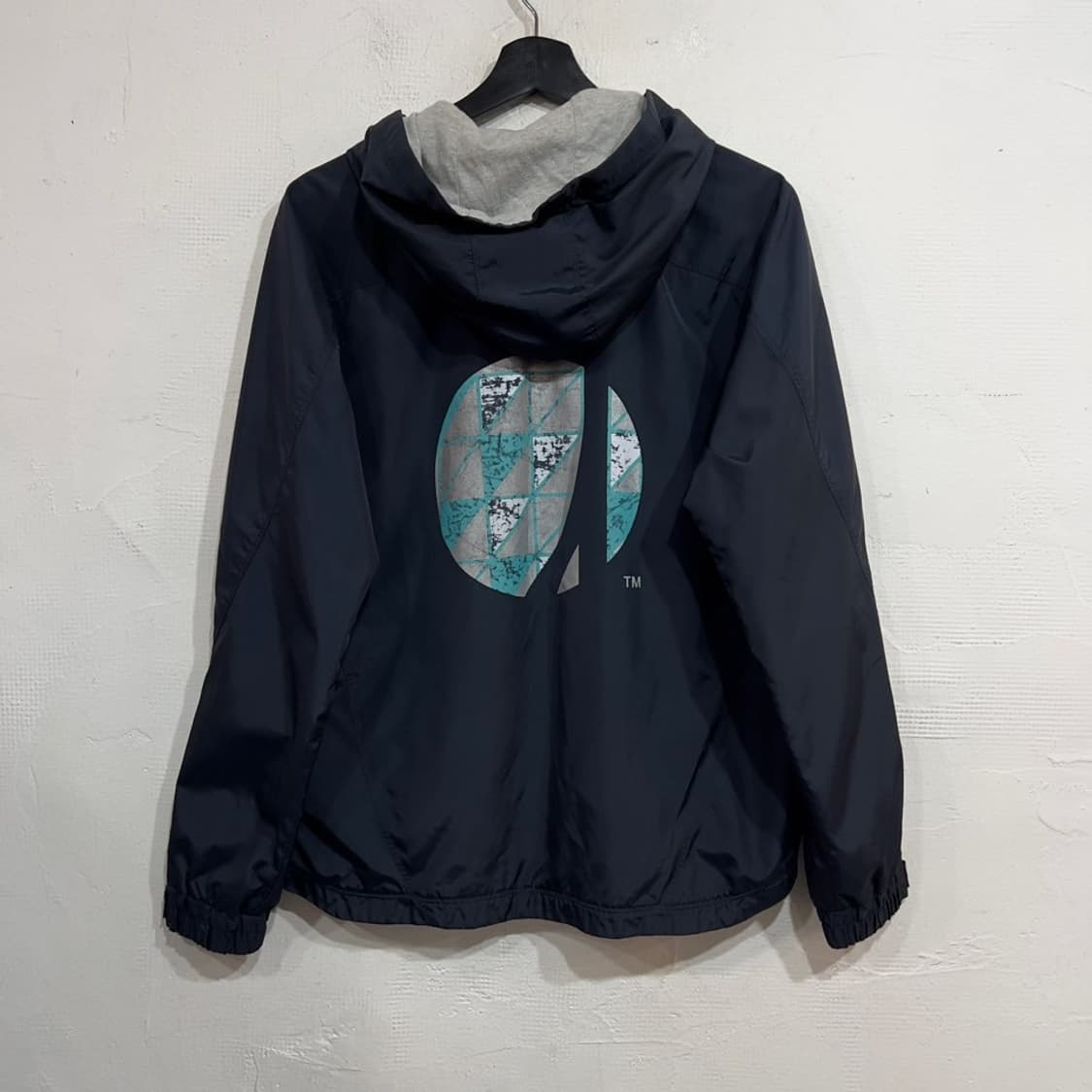 리바이스 엔지니어드 바람막이 상품이미지3