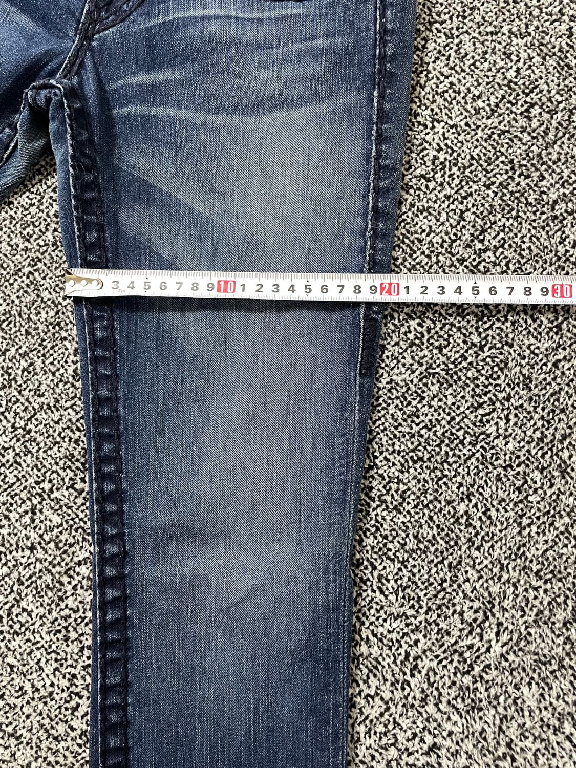 빈티지9. 트루릴리전 로우라이즈 워시드 슬림핏 진 데님팬츠 청바지 상품이미지5