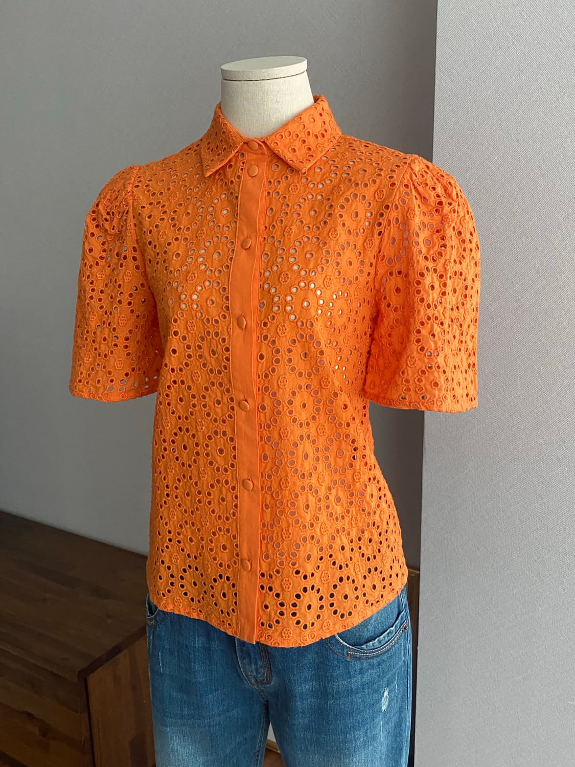 be Blumarine 블루마린 아일렛 반팔 셔츠블라우스(I.38) 상품이미지4
