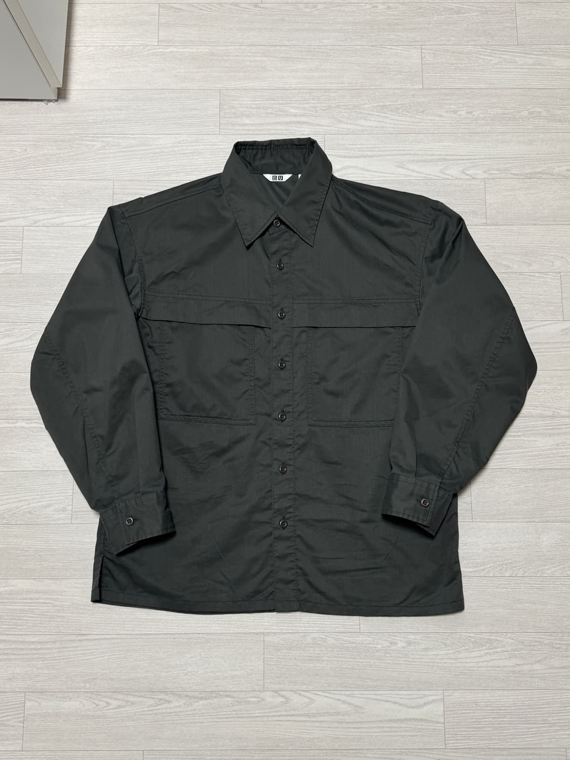 유니클로U 유틸리티 오버사이즈 셔츠 다크그레이 M 상품이미지1