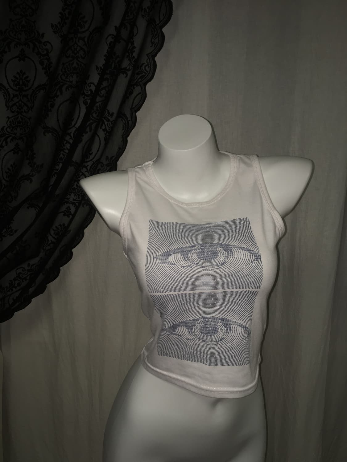 Vintage 눈 아이즈 프린팅 슬리브리스 크롭 티셔츠 상품이미지1
